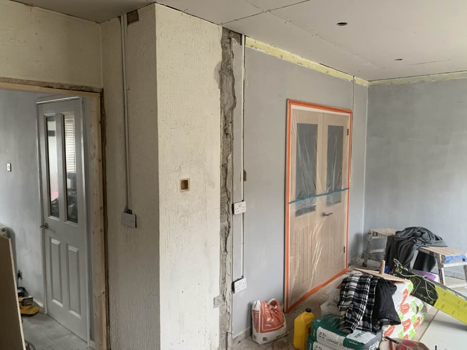 Tape and jointing for seamless finishes